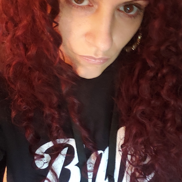 Meet your Posher, Amy - Picture 3 of 8